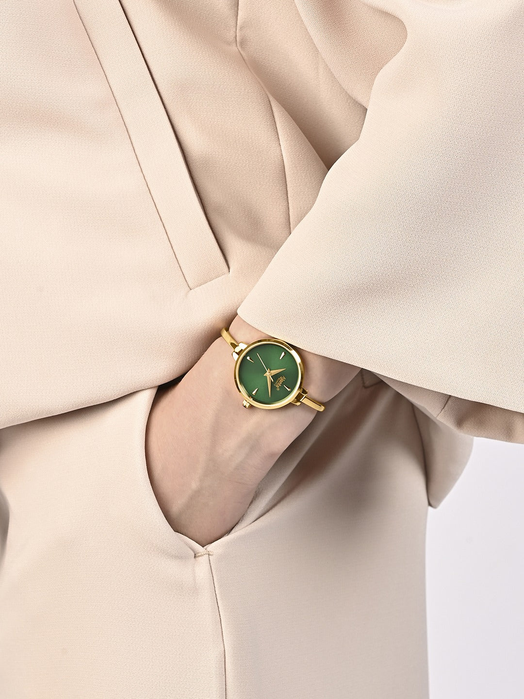 Sole' Green Sunray Dial Gold-Tone Bracelet - Image 2